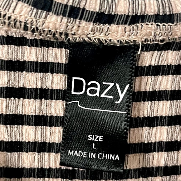 tan & black plaid gingham polo collar front button cropped top - Picture 11 of 11